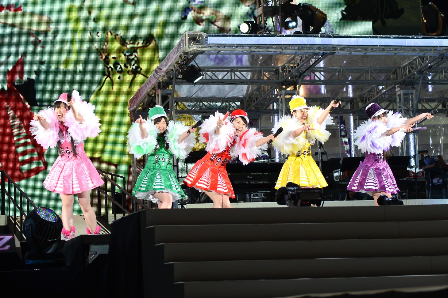 ももいろクローバーZ