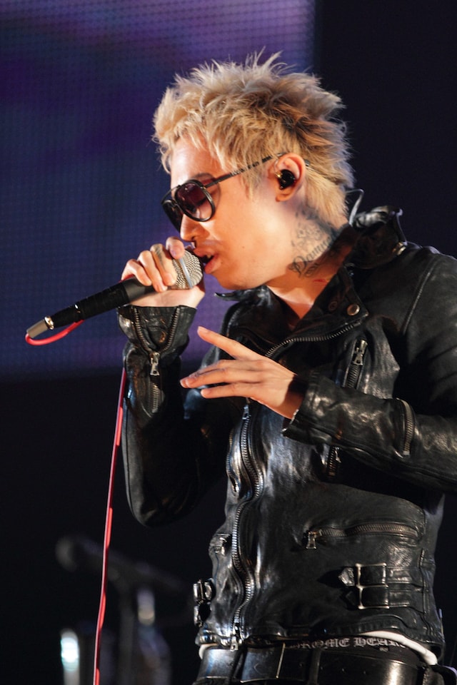 DIR EN GREY「DUM SPIRO SPERO」3月9日公演より、京（Vo）。（撮影：尾形隆夫）