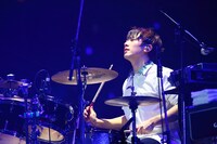 「2013 FNC KINGDOM IN JAPAN -Fantastic & Crazy- DAY2 -Crazy day-」の様子。（C）2014 FNC Entertainment / FNC MUSIC JAPAN INC. All Rights Reserved.