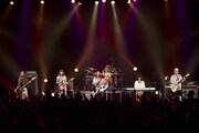 3月16日に東京・SHIBUYA-AXで行われたSCANDAL「バンドやろうよ!!Vol.5」の様子。