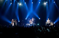 3月16日に東京・SHIBUYA-AXで行われたSCANDAL「バンドやろうよ!!Vol.5」の様子。