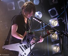 川島道行（Vo, G）（撮影：テッド・ジェンセン）