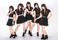 GALETTe。写真左端が古森結衣、右端が保坂朱乃。