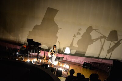 Predawn「Make believe, Make a wish」プラネタリウムライブの様子。（Photo by AZUSA TAKADA）