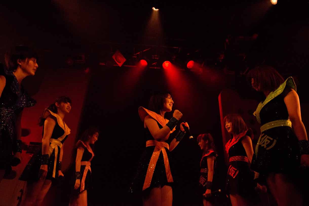 アップアップガールズ（仮）「(仮)は返すぜ☆be your soul」初披露の様子。