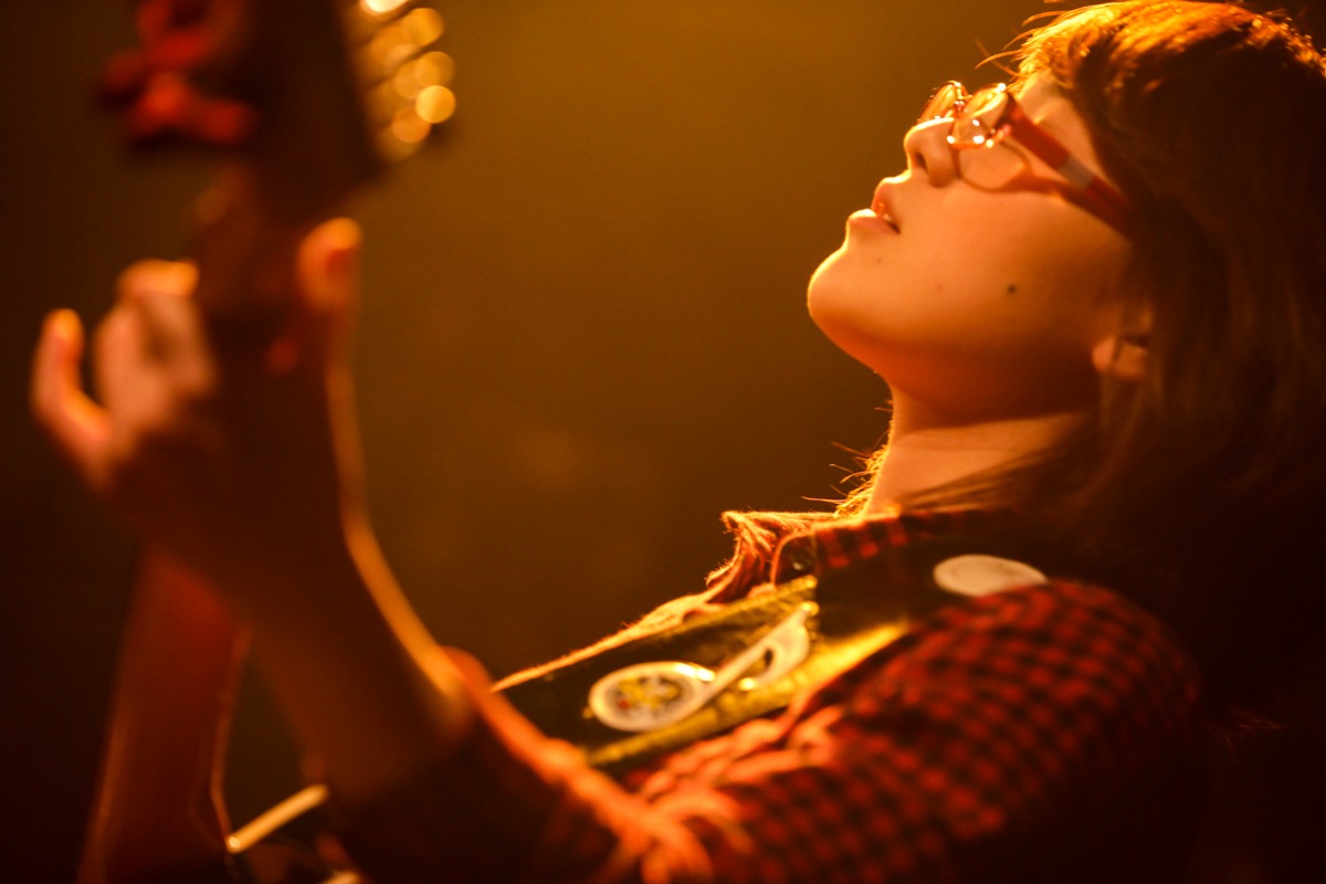 ガール（撮影：西槇太一）