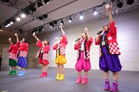 たこやきレインボー「かんぱいイベント」の様子。