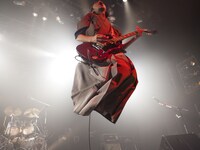 ライブイベント「abura derabu」の模様。（Photo by KASSAI [3PO DESIGN WORKSHOP]）