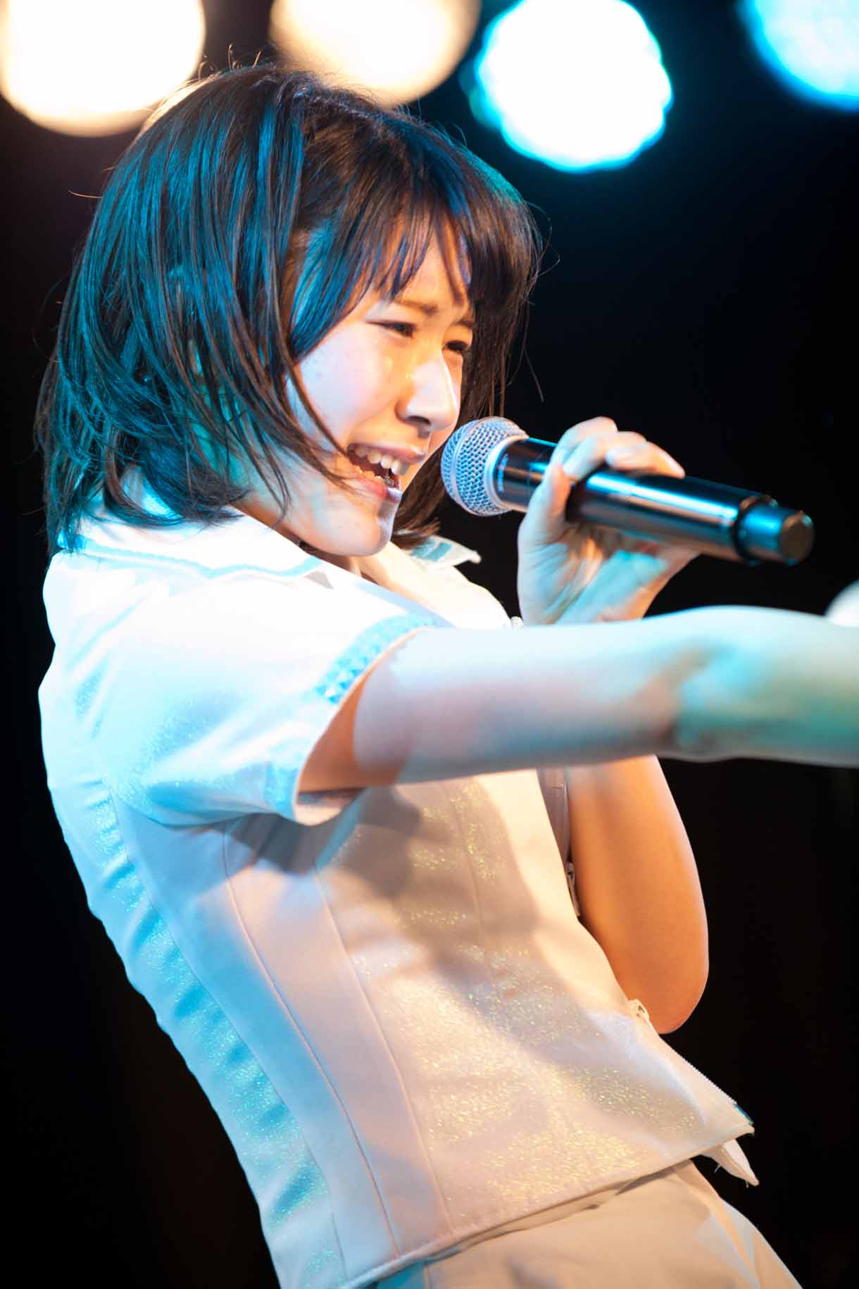 都築かな