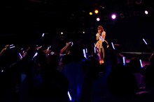 愛乙女★DOLL「芦崎麻耶生誕ライブ」の様子。
