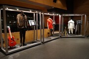 大瀧詠一ゆかりの品の展示の様子。