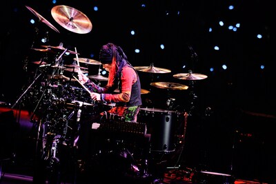 yukihiro（Dr）（撮影：緒車寿一、今元秀明、岡田貴之、田中和子）