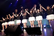 Cheeky Parade「PREMIUM LIVE『THE FIRST』」の様子。