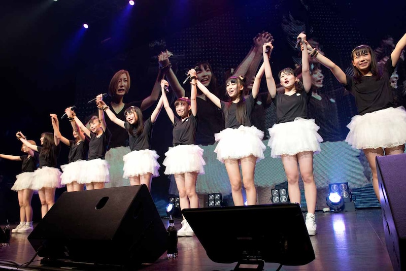 Cheeky Parade「PREMIUM LIVE『THE FIRST』」の様子。