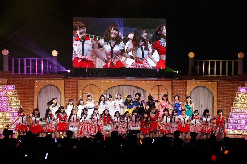 HKT48「HKT48九州7県ツアー~可愛い子には旅をさせよ~」福岡サンパレス公演の様子。(c)AKS