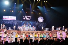 HKT48「HKT48九州7県ツアー～可愛い子には旅をさせよ～」福岡サンパレス公演の様子。(c)AKS