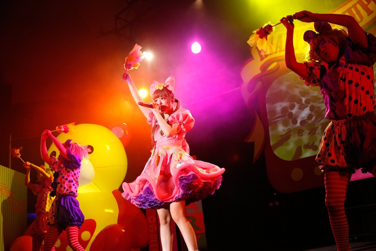 きゃりーぱみゅぱみゅ「NANDA COLLECTION WORLD TOUR 2014」オーストラリア公演の様子。（撮影：石井亜希）