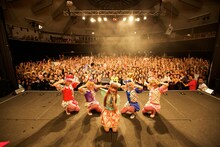 きゃりーぱみゅぱみゅ「NANDA COLLECTION WORLD TOUR 2014」オーストラリア公演の様子。（撮影：石井亜希）