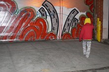 今年行われたアメリカツアーでのマヒトゥ・ザ・ピーポー（Vo, G）。