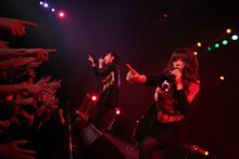 「ピエールナイト」BiSのライブの様子。（撮影：西槇太一）