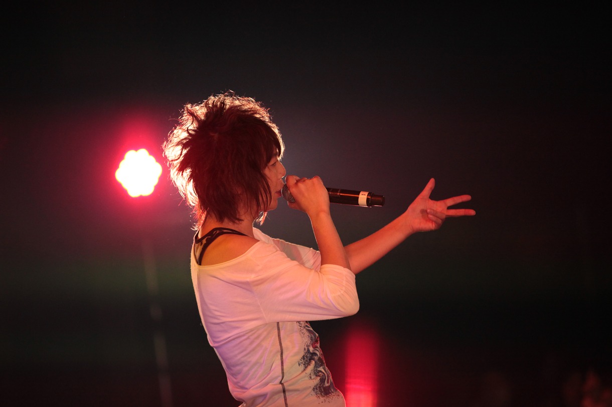 TAMA（Vo / CASCADE）（撮影：西槇太一）