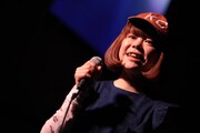「ピエールナイト」DJみそしるとMCごはんのライブの様子。(撮影:西槇太一)