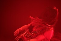 「ピエールナイト」大森靖子＆THEピンクトカレフのライブの様子。（撮影：西槇太一）