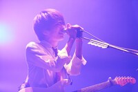 斎藤宏介（Vo, G）（撮影：森久［Hisashi Mori］）
