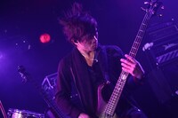 UVERworld「UVERworld LIVE HOUSE 2014」宮城・Rensa公演の様子。