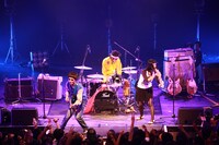 N'夙川BOYS「change your mind！～いつでも心にタイムレスメロディーを～」東京・SHIBUYA-AX公演の様子。（撮影：松岡敦飛）