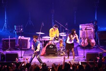 N'夙川BOYS「change your mind！～いつでも心にタイムレスメロディーを～」東京・SHIBUYA-AX公演の様子。（撮影：松岡敦飛）