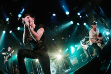 NUBO「"Human hymns"TOUR 2013-2014 FINAL」東京・渋谷CLUB QUATTRO公演の様子。（Photo by HayachiN）