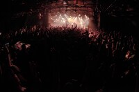 NUBO「"Human hymns"TOUR 2013-2014 FINAL」東京・渋谷CLUB QUATTRO公演の様子。（Photo by HayachiN）