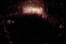 NUBO「"Human hymns"TOUR 2013-2014 FINAL」東京・渋谷CLUB QUATTRO公演の様子。（Photo by HayachiN）