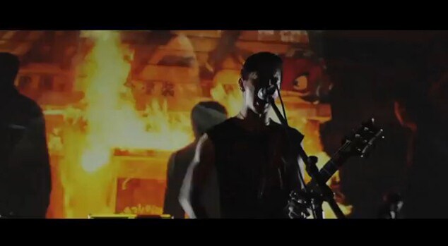 Dragon Ash「Blow Your Mind」PVのワンシーン。