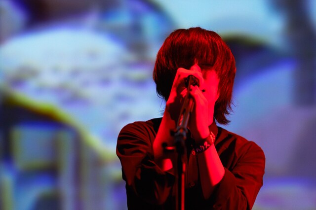 内澤崇仁（Vo, G） （撮影：太田好治）