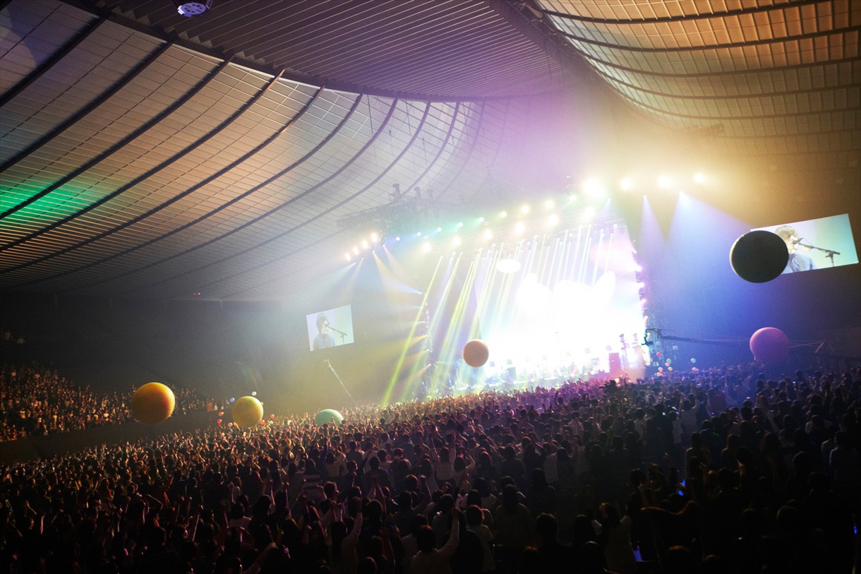androp「one-man live 2014 at 国立代々木競技場・第一体育館」の様子。 （撮影：太田好治）