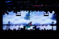 DE DE MOUSEのライブの様子。