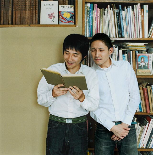 左から、10年前のミドリカワ書房と現在のミドリカワ書房。