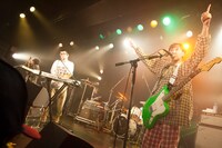 神聖かまってちゃん「～神聖かまってちゃん !! 目指せ! 2014マニフェスト達成!!～『ネットこどっこいしょ☆！』ワンマンライブ！」東京・LIQUIDROOM ebisu公演の様子。