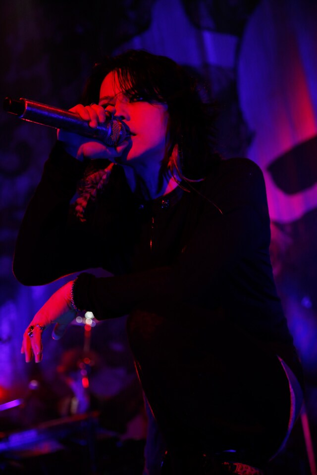 HYDE（Vo, G）（撮影： 田中和子）