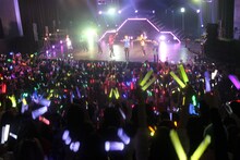 超特急「BULLET TRAIN ONE MAN SHOW ikkiにホールで福おこしだ!!!!!i!! ～少年から青年へ～」の様子。