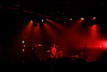 クリープハイプ（撮影：植本一子）