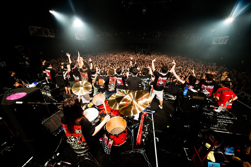 マキシマム ザ ホルモン「“予襲復讐”ツアー」東京・Zepp Tokyo公演の様子。（撮影：浜野カズシ、たもりみすず）