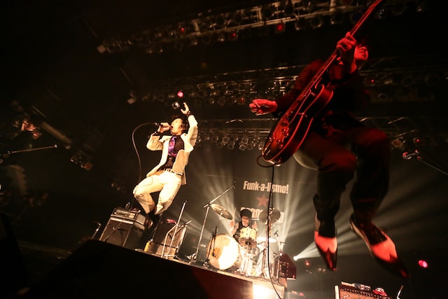 SCOOBIE DO（撮影：シバタエリ）