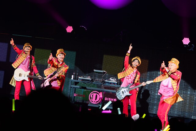DISH//「D//PINK」東京・中野サンプラザホール公演の様子。