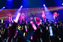 DISH//「D//PINK」東京・中野サンプラザホール公演の様子。