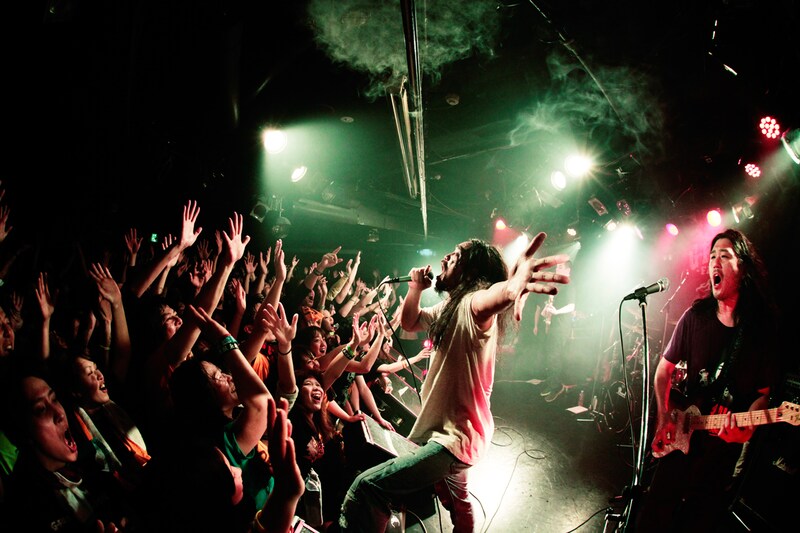 G-FREAK FACTORY「“S.O.S” TOUR 2013-2014」東京・Shibuya eggman公演の様子。（Photo by HayachiN）
