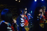 BiS「東高円寺 サーチ&デストロイ」ライブの様子。