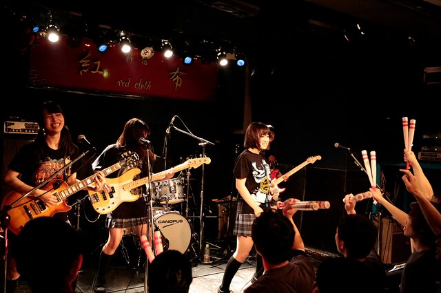 Victory「一回の表『プレイボール～Road to Victory～』」の様子。